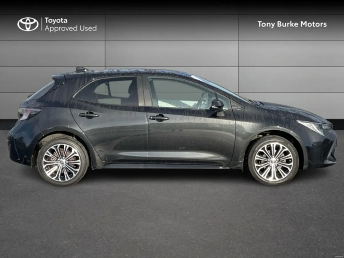 Toyota Corolla Hatchback 5dr Hybrid - Top Spec - S - Image 3
