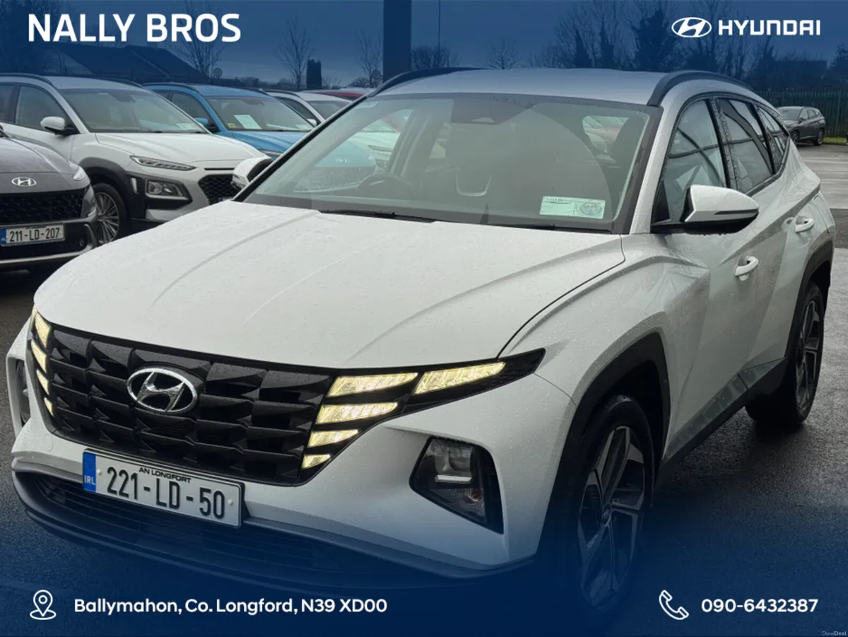 Hyundai Tucson IX35 EXECUTIVE 4WD 5DR AUTO - Image 2