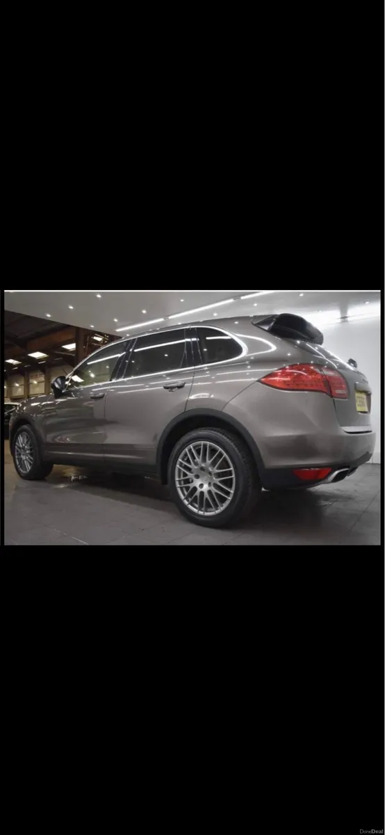 Porsche Cayenne S Hybrid - Image 4