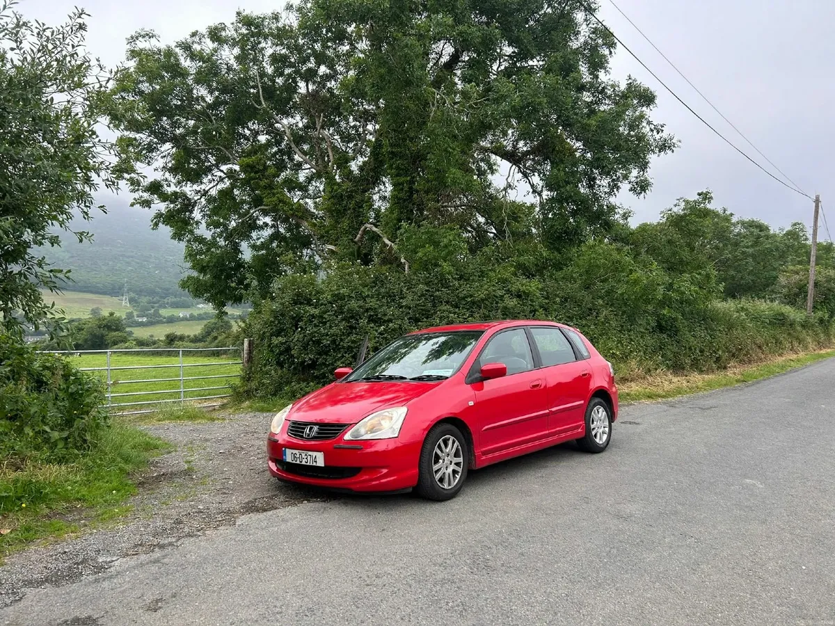 Honda Civic 2006 – (Low Mileage, Only 120,000 km) - Image 3