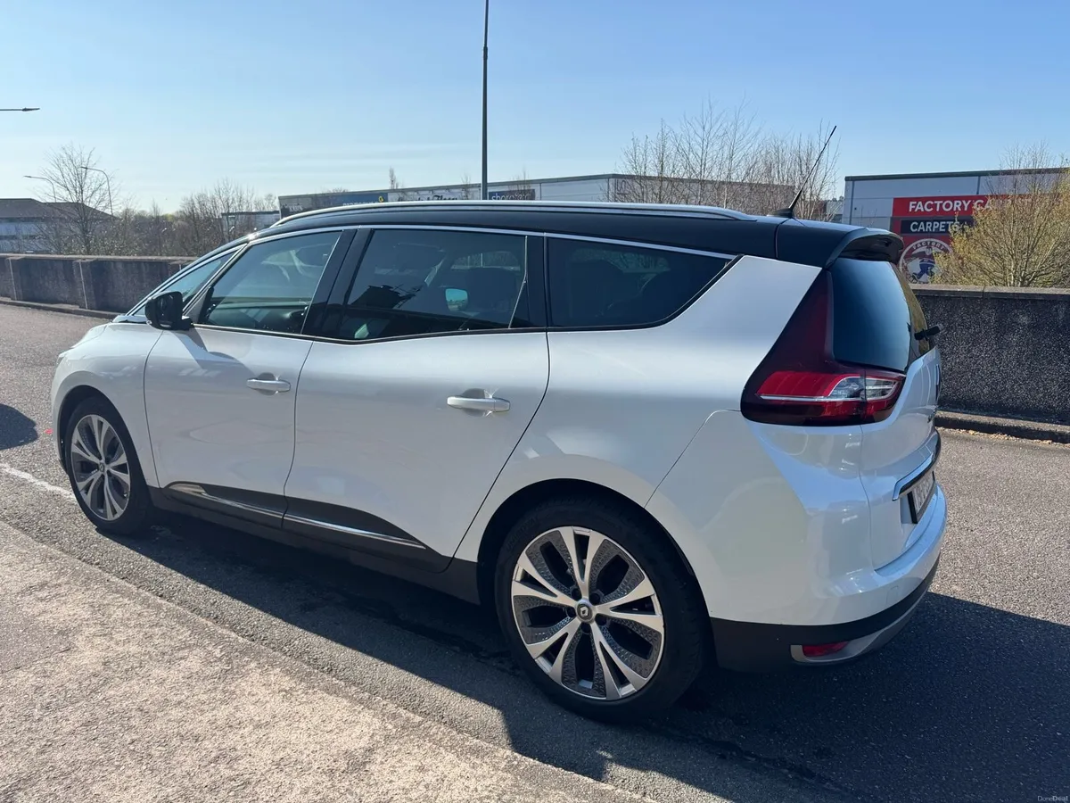 Renault Grand Scenic 2019 perfect condition - Image 3