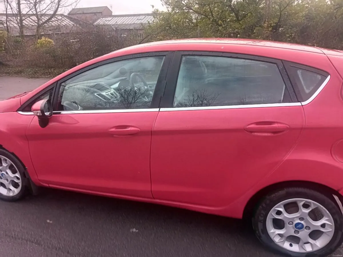 2012 1.2 fiesta. New nct 3 27 serviced - Image 4