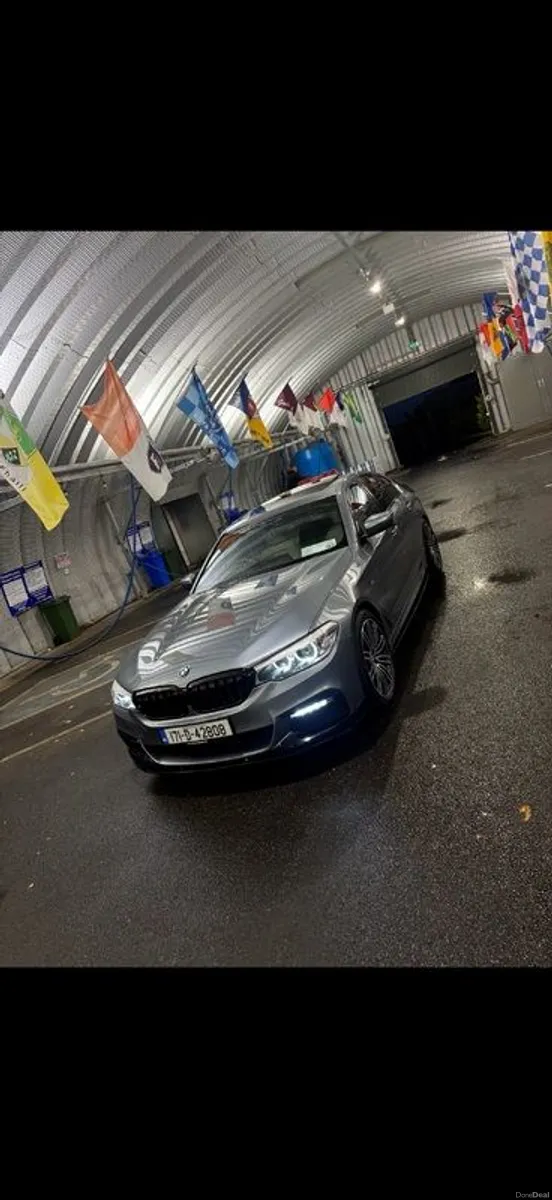 2017 Bmw 5-series - Image 3