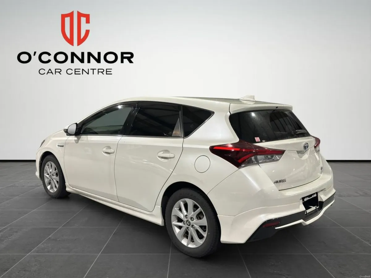 Toyota Auris 1.8 - Image 3