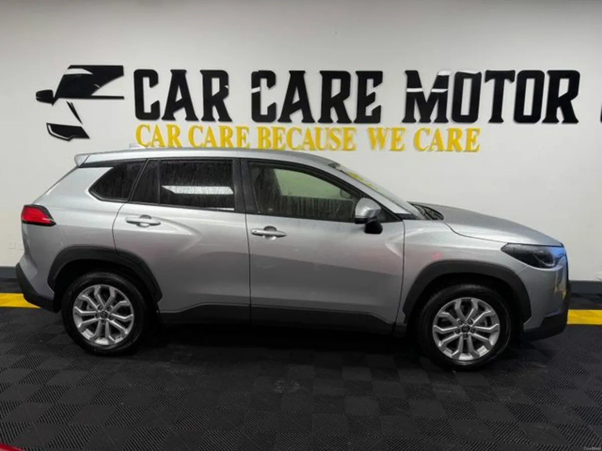 Toyota Corolla Cross Luna 1.8 4DR AUT - Image 3