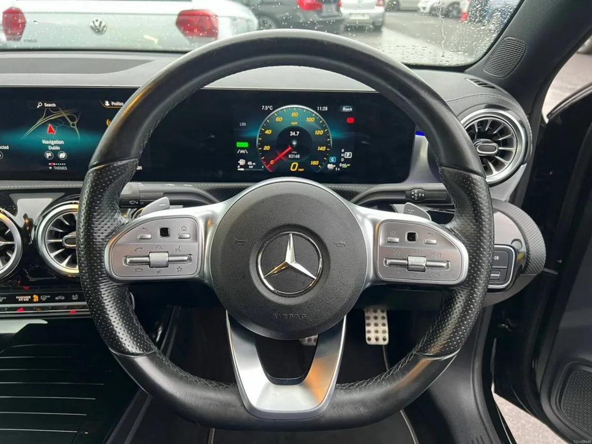 Mercedes-Benz A-Class A250e AMG-LINE 1.3 HYBRID // - Image 4