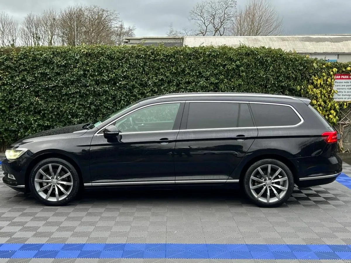 Volkswagen Passat VARIANT HIGHLINE 1.4 TSI ** HUGE - Image 3