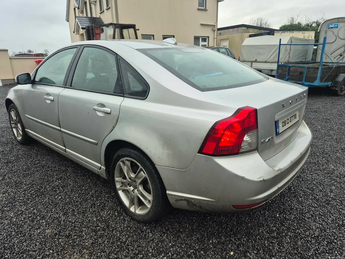 Volvo S40 - Image 3