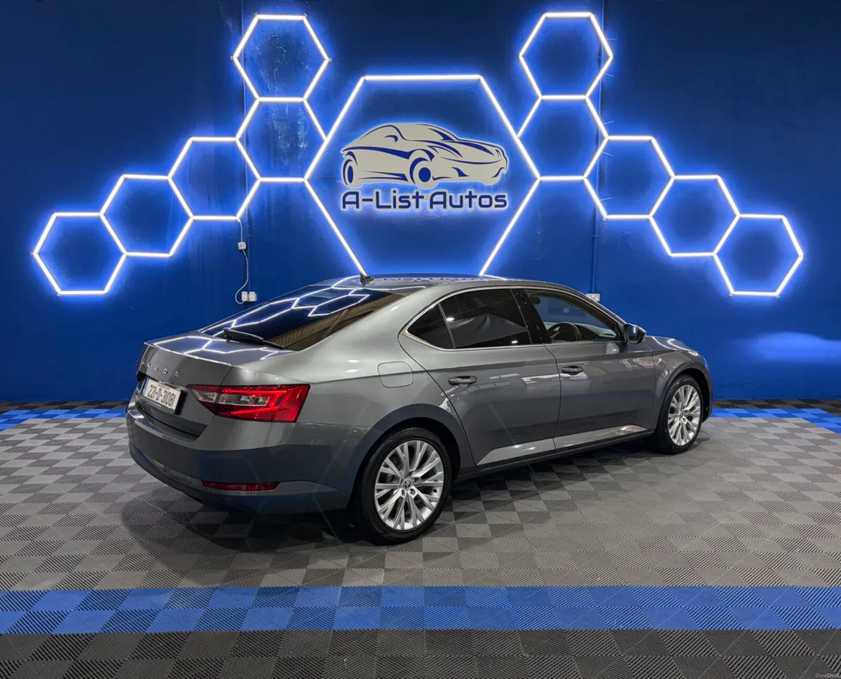 Skoda Superb 2.0TDI Style / FINANCE AVAILABLE - Image 3