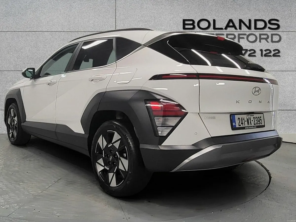 Hyundai KONA 1.6 HYBRID Elegance Auto From €109 pe - Image 3