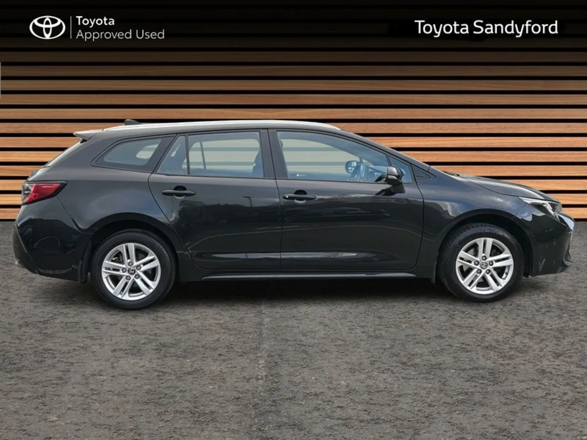 Toyota Corolla TOURING SPORT ESTATE HYBRID LUNA // - Image 3