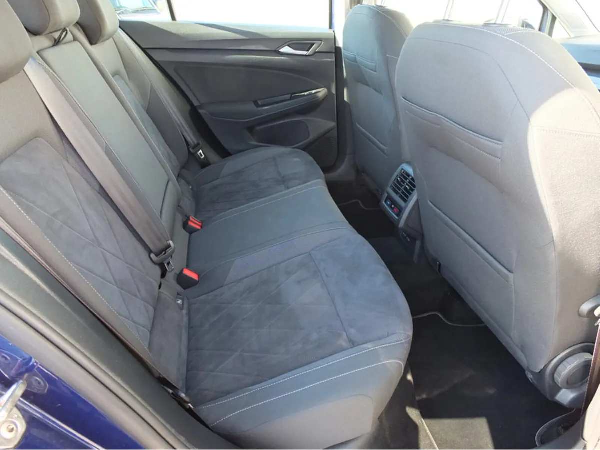 Volkswagen Golf 2.0 Automatic - Image 3