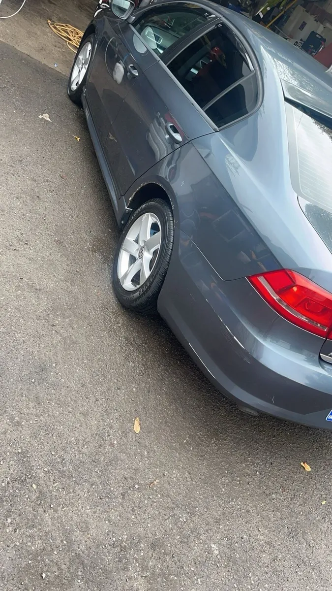 Volkswagen Passat 1.6 blue motion - Image 2