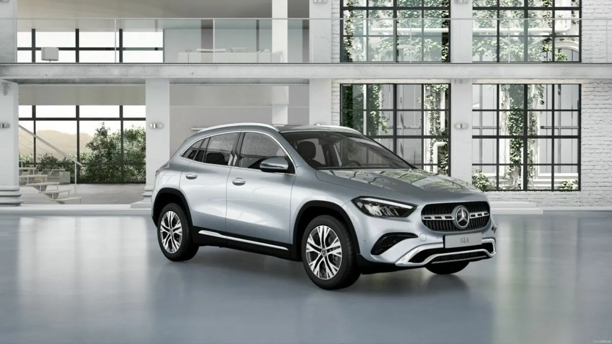 Mercedes-Benz GLA 180D Progressive Plus Compact SU - Image 1