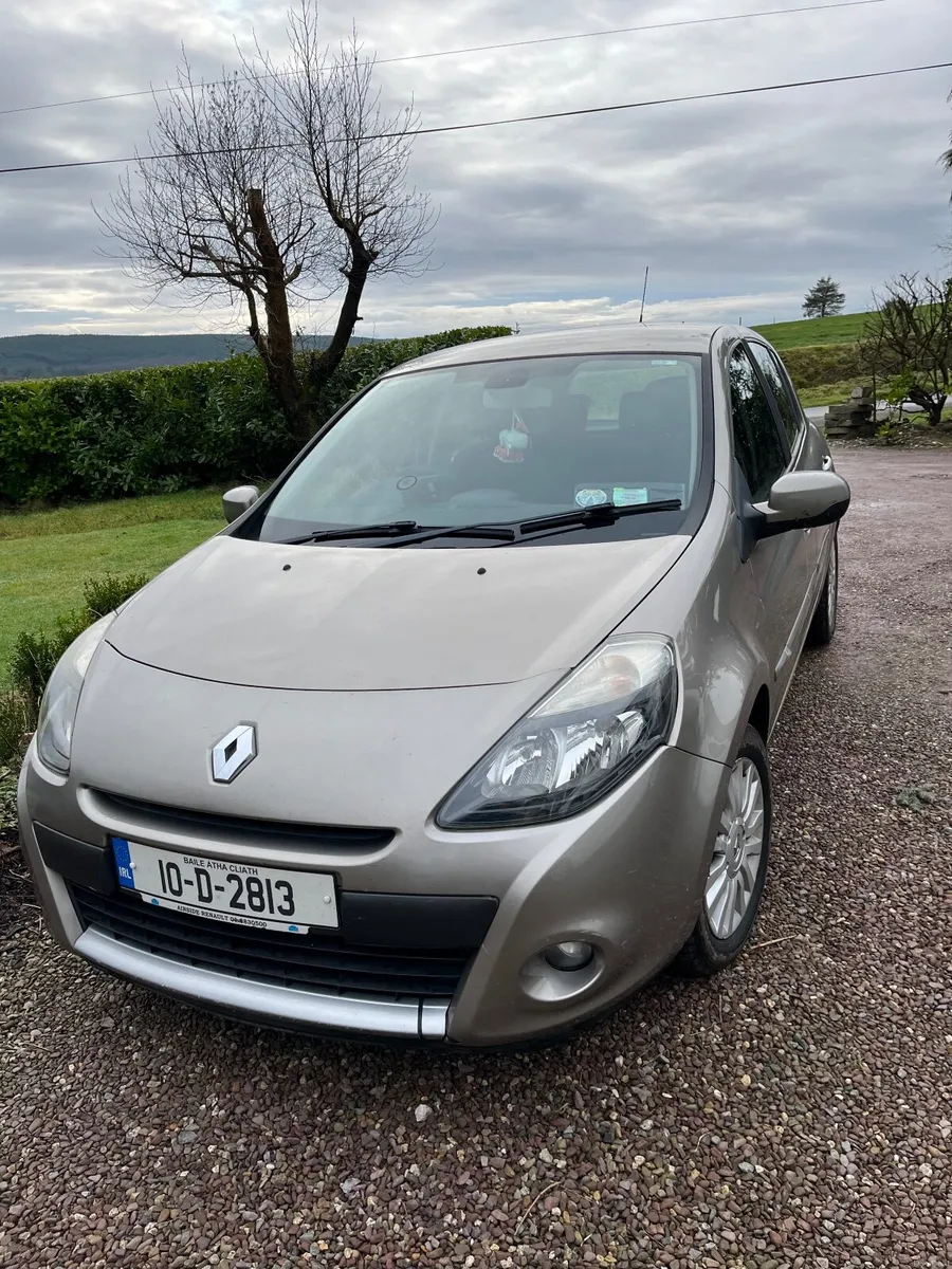 Renault Clio 2010 - Image 1
