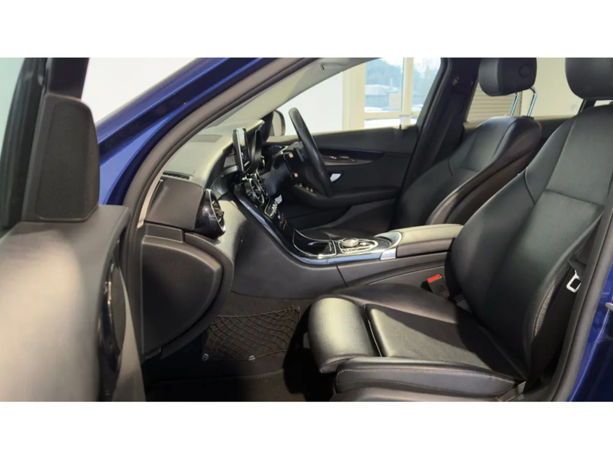 Mercedes-Benz C-Class C SERIES D SE EXECUTIVE EDIT - Image 4