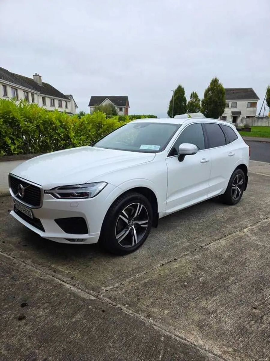 2019 Volvo Xc60 - Image 2