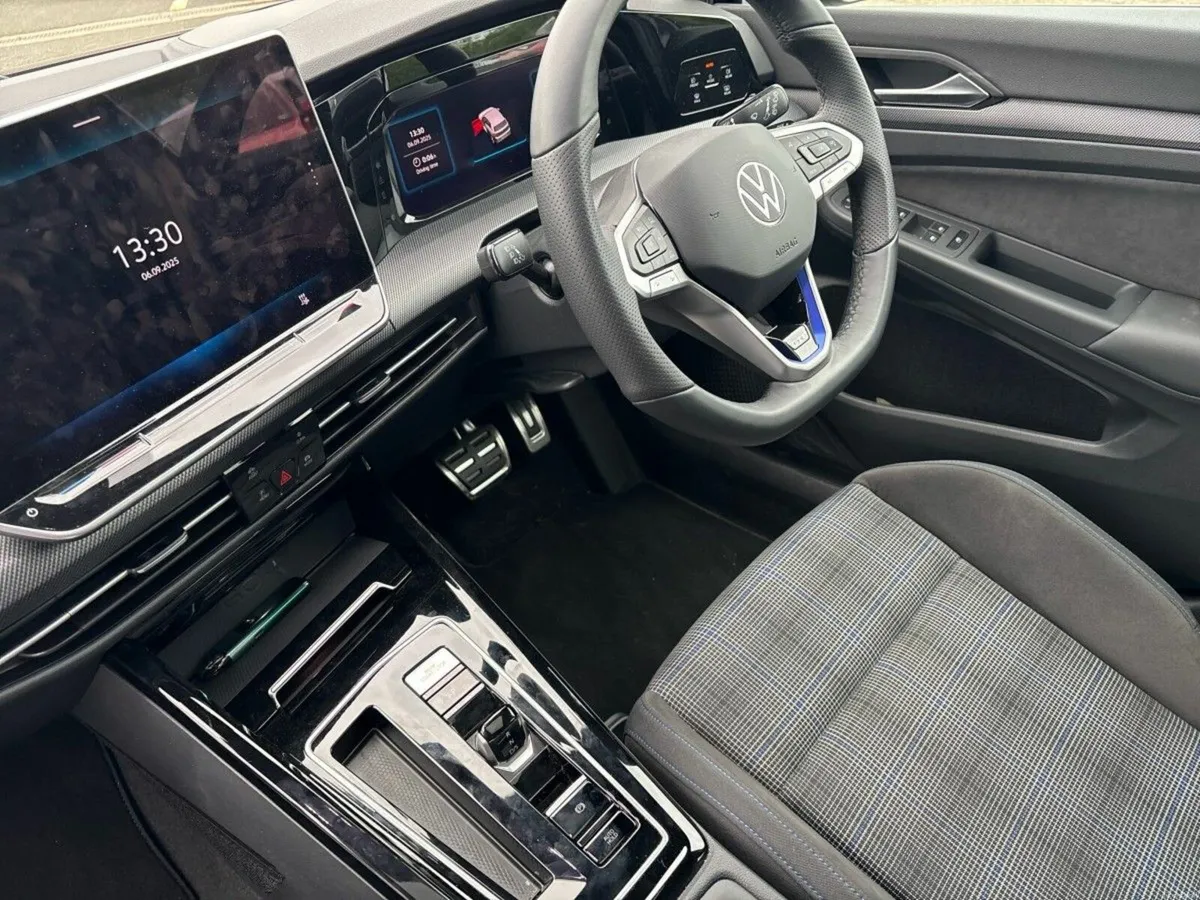 Volkswagen Golf GTE 1.5TSI PHEV 177HP DSG - Image 3