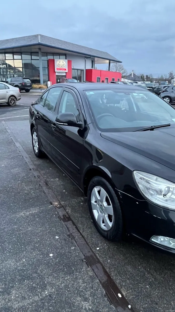 Skoda Octavia Eleg 1.2tsi 105HP 5DR, 2010 - Image 2