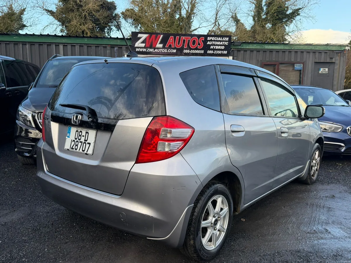 2008 Honda Fit Auto - Image 4