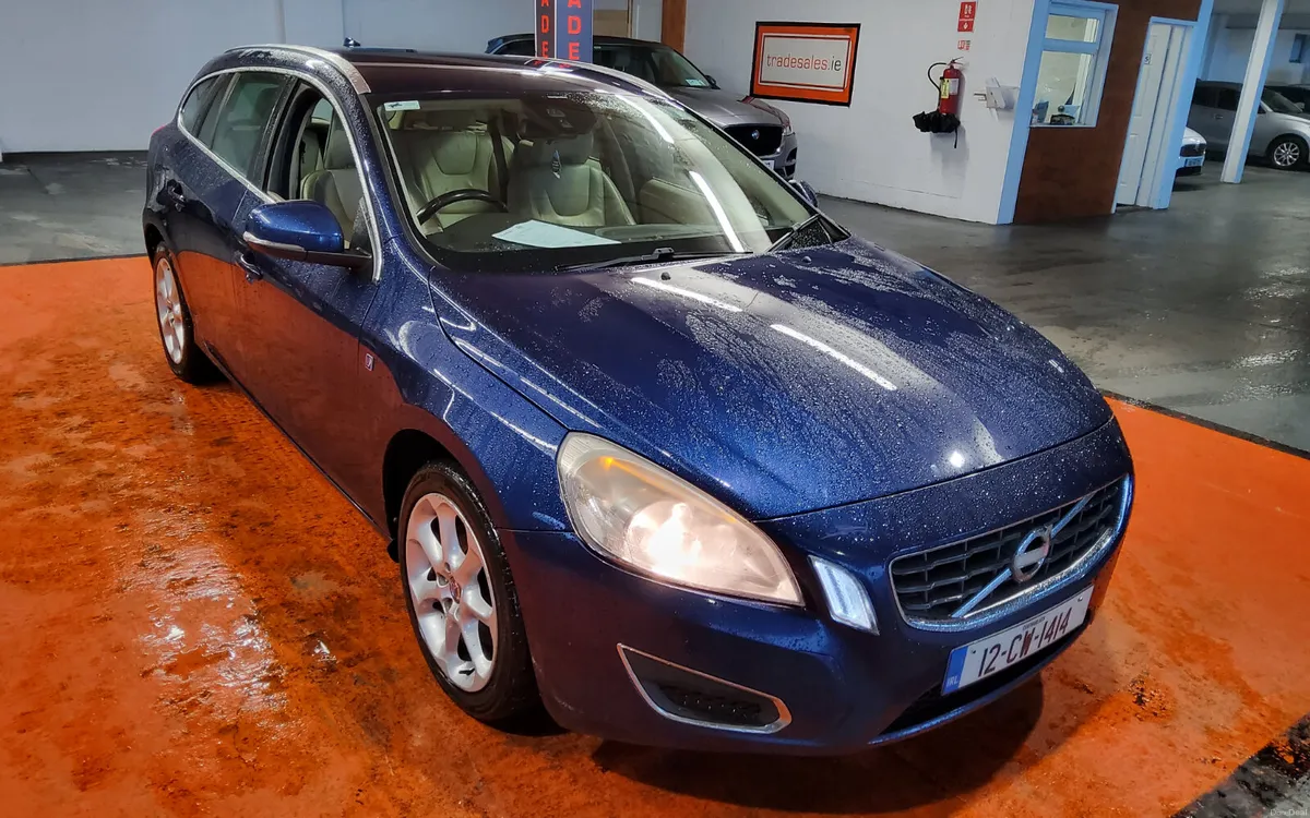 Volvo V60 2012 - Image 1