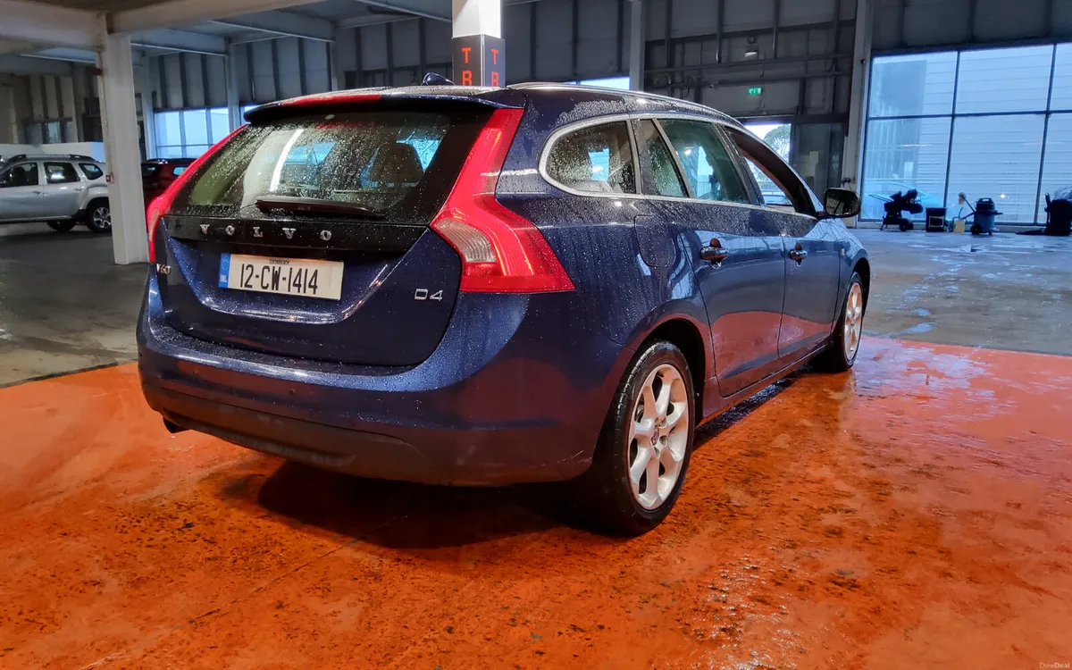 Volvo V60 2012 - Image 4