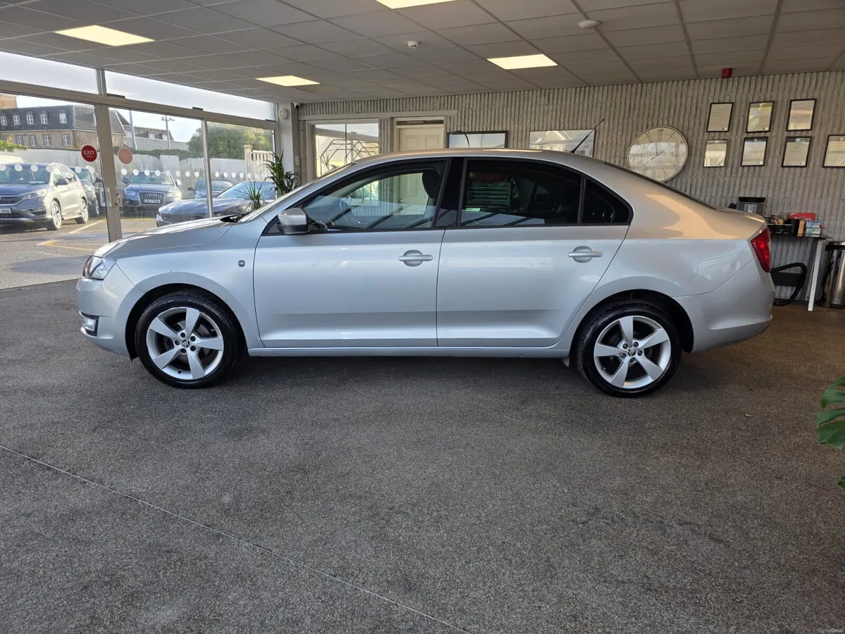 Skoda Rapid Limo Elegance 1.2 Tsi 2015 - Image 4