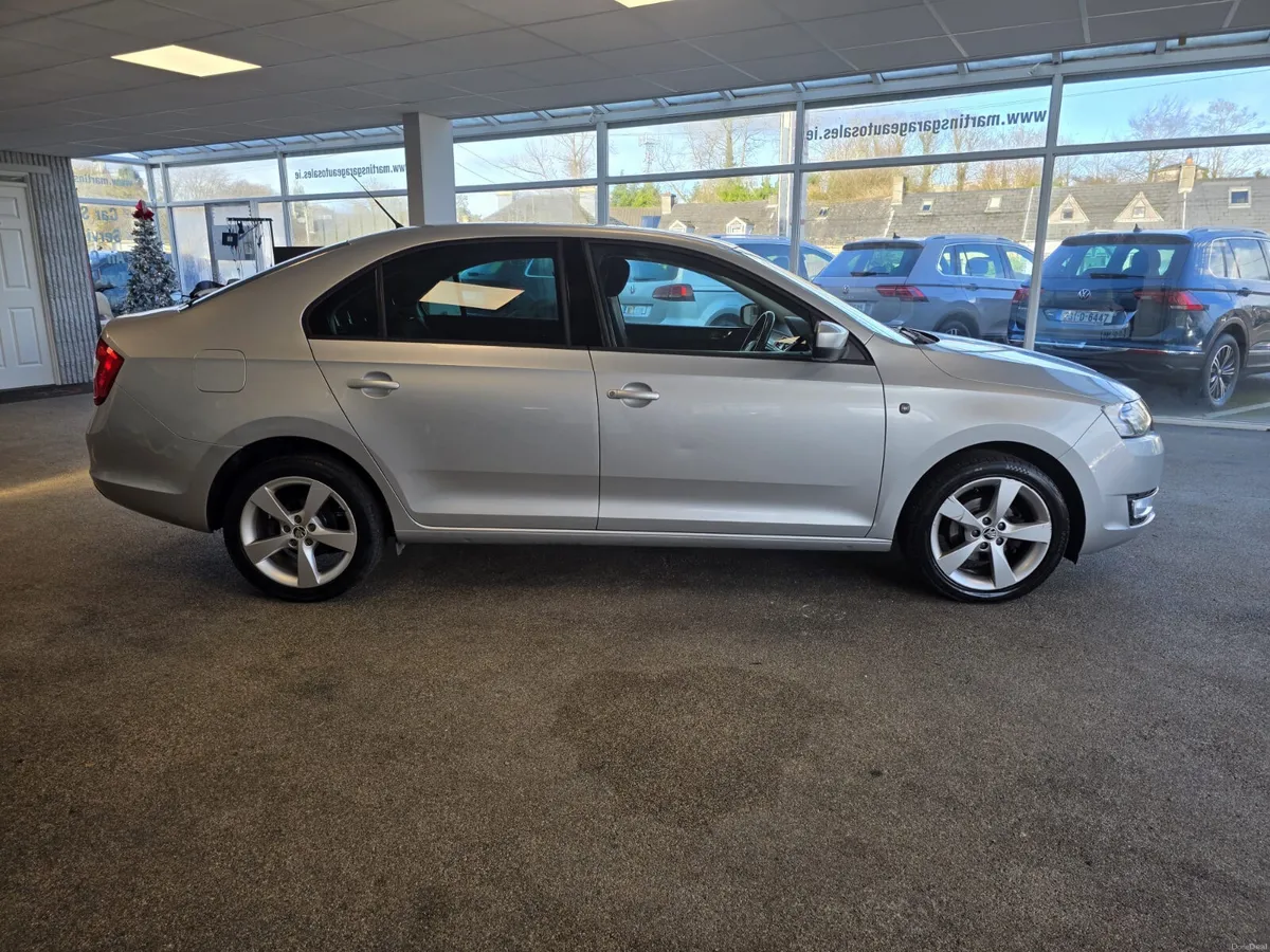 Skoda Rapid Limo Elegance 1.2 Tsi 2015 - Image 3