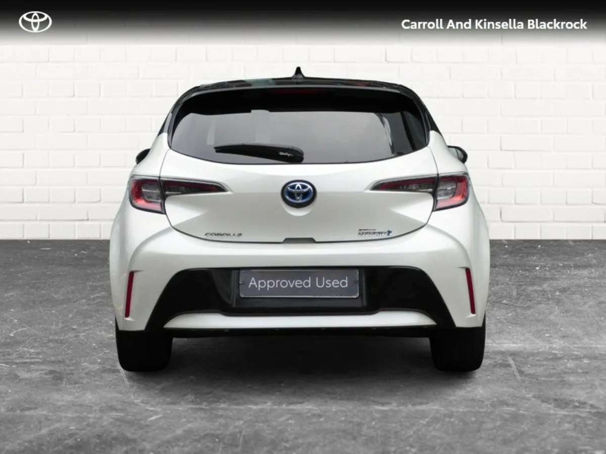 Toyota Corolla Hybrid Luna Sport HB - Image 4