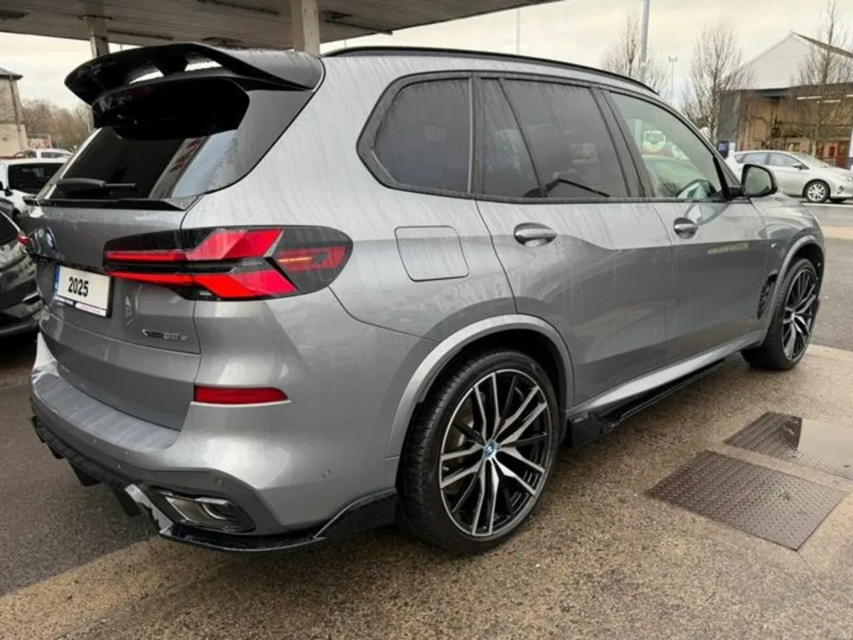 BMW X5 XDRIVE50E M SPORT - Image 3