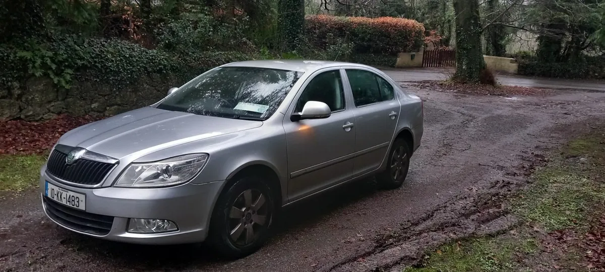 Skoda Octavia 2010 - Image 2