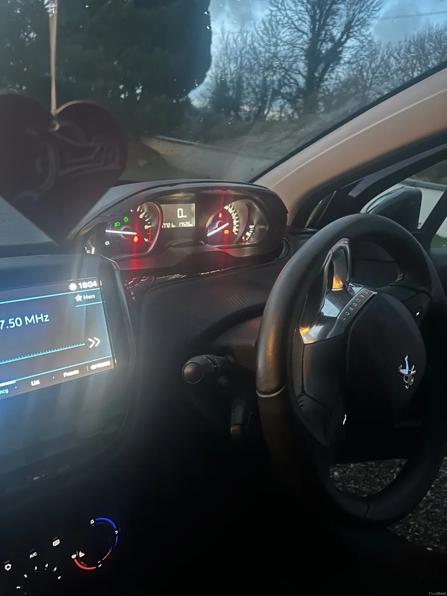 Peugeot 208 2019 - Image 3