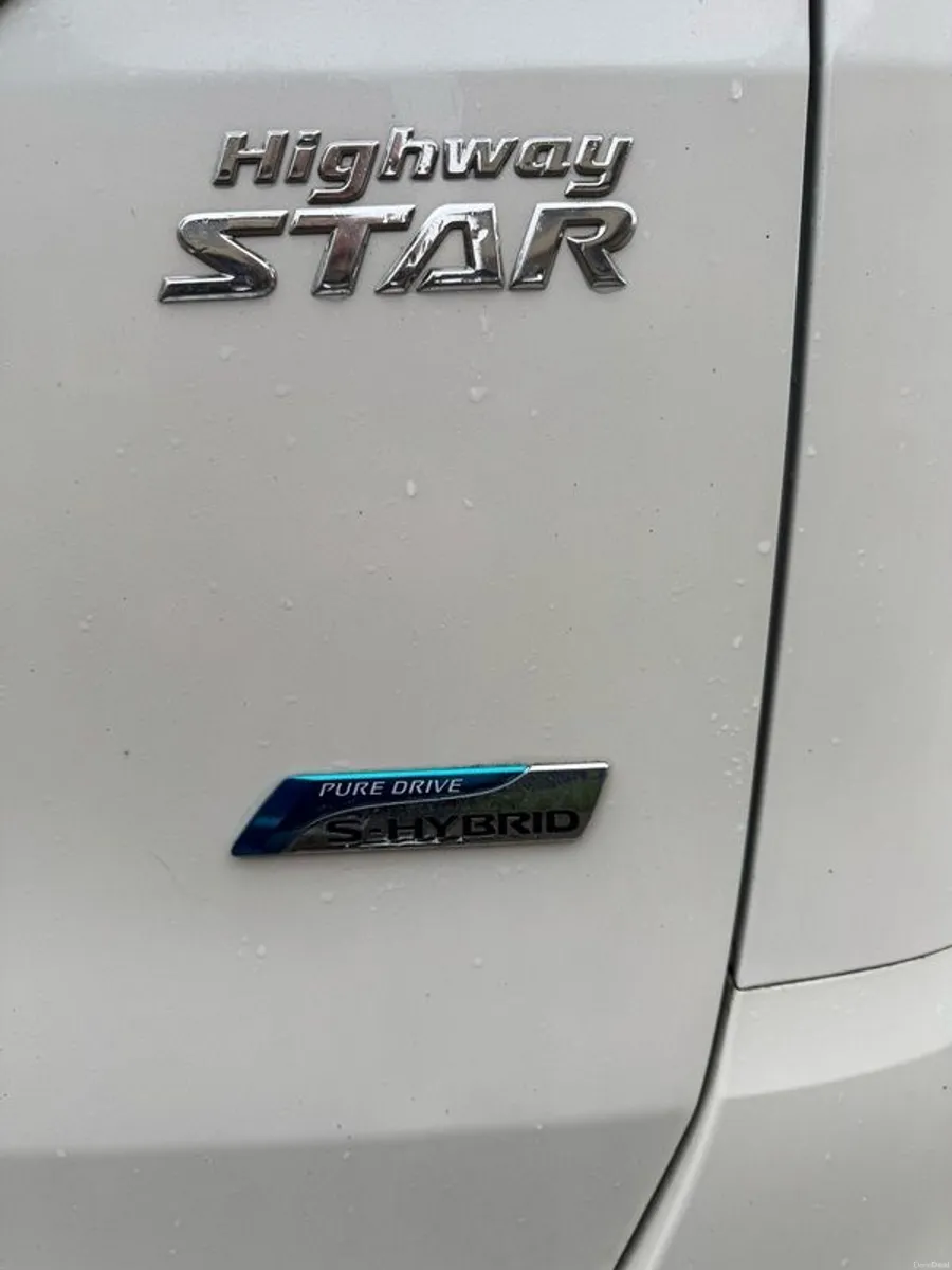 2014 Nissan Serena - Image 3