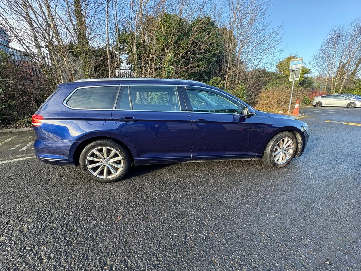 VOLKSWAGEN PASSAT / 2018 / 2.0 DIESEL / MANUAL - Image 4