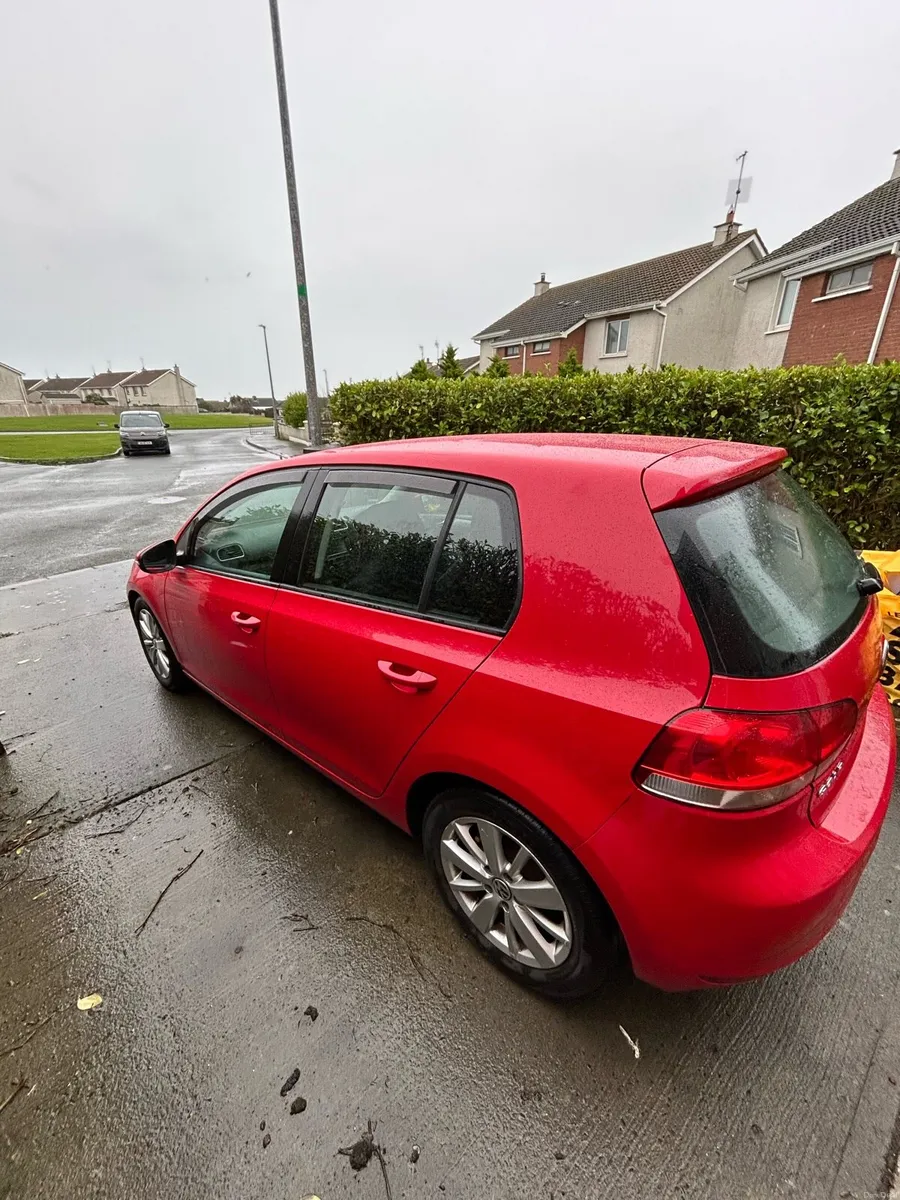 2010 Volkswagen Golf MK6 1.6 TDI manual - Image 3