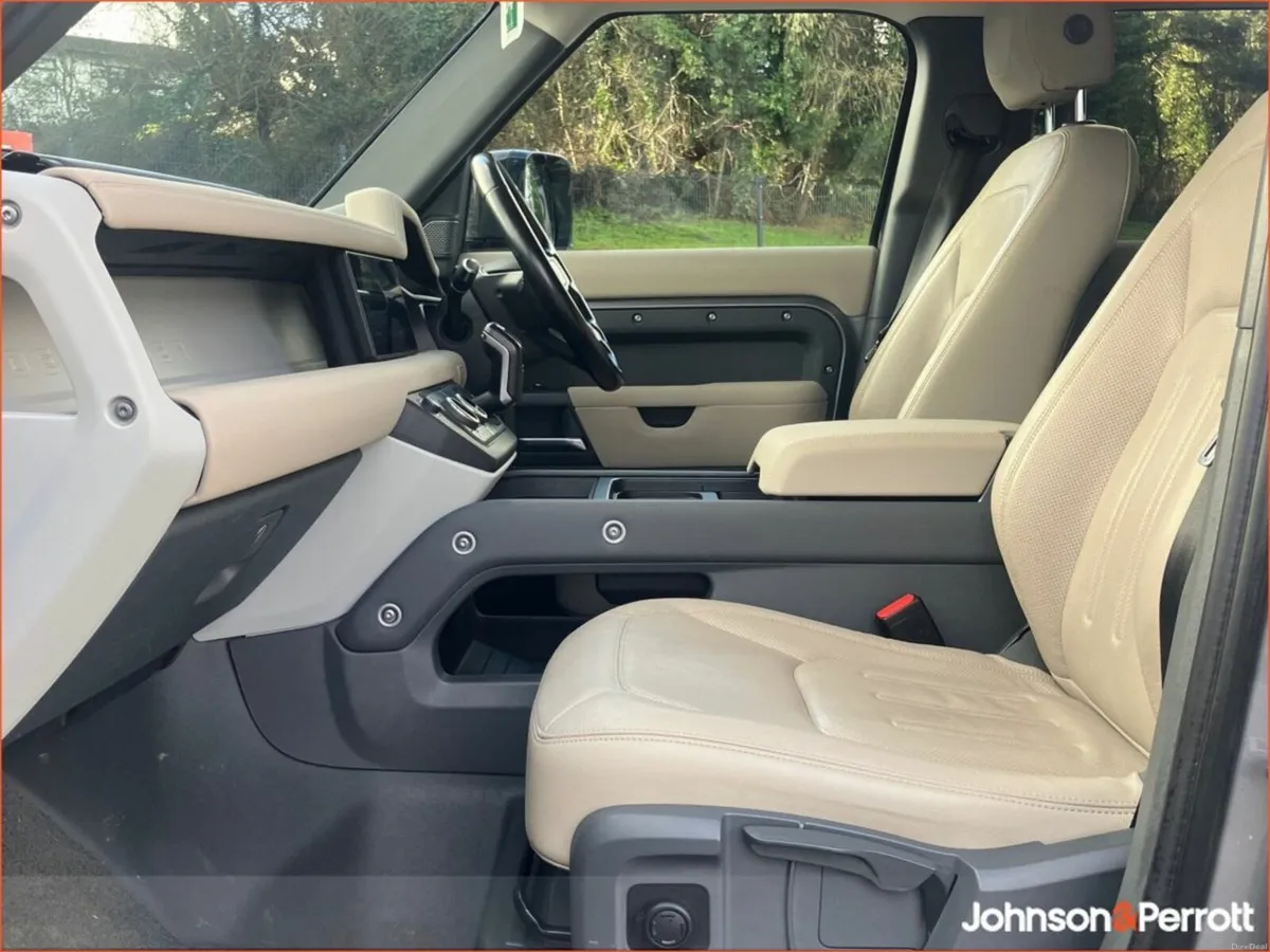 Land Rover Defender 5dr 110 2.0 Si4 PHEV S - Image 4