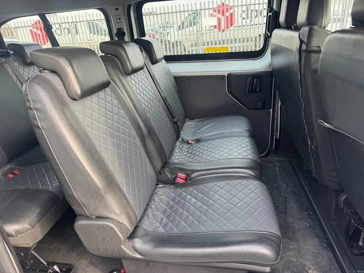 2019 9 seat Minibus - Image 4