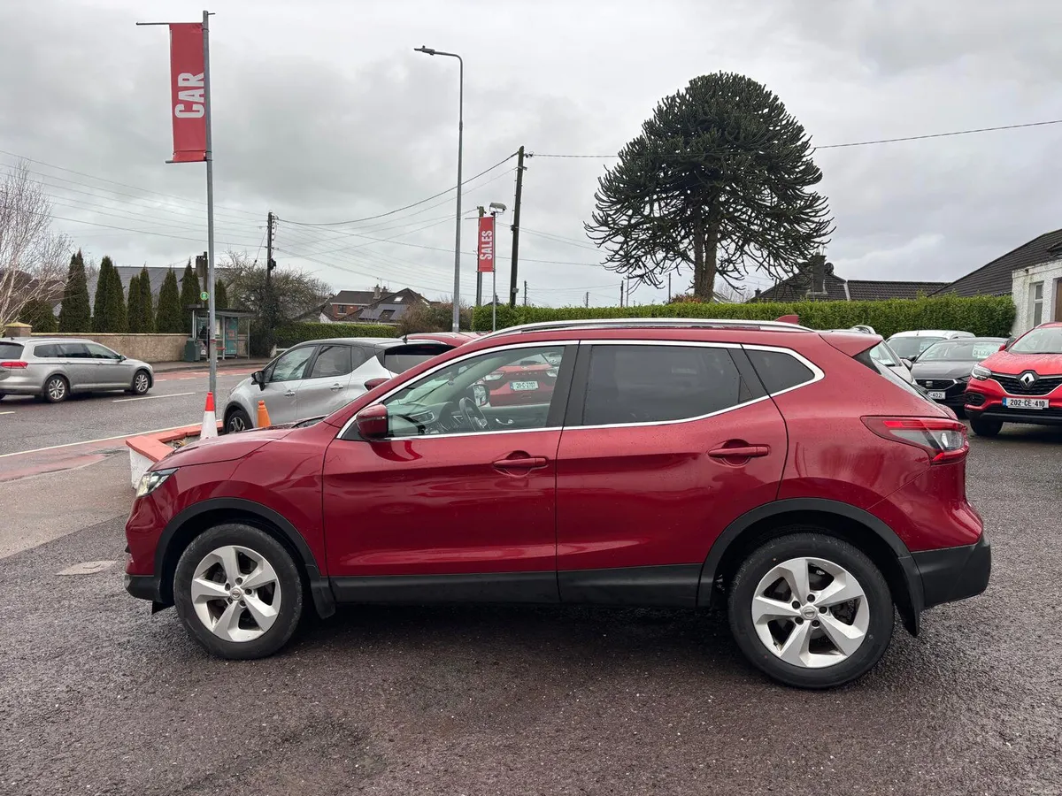 Nissan Qashqai 2019  1.2  PETROL  LOW  MILEAGE - Image 3