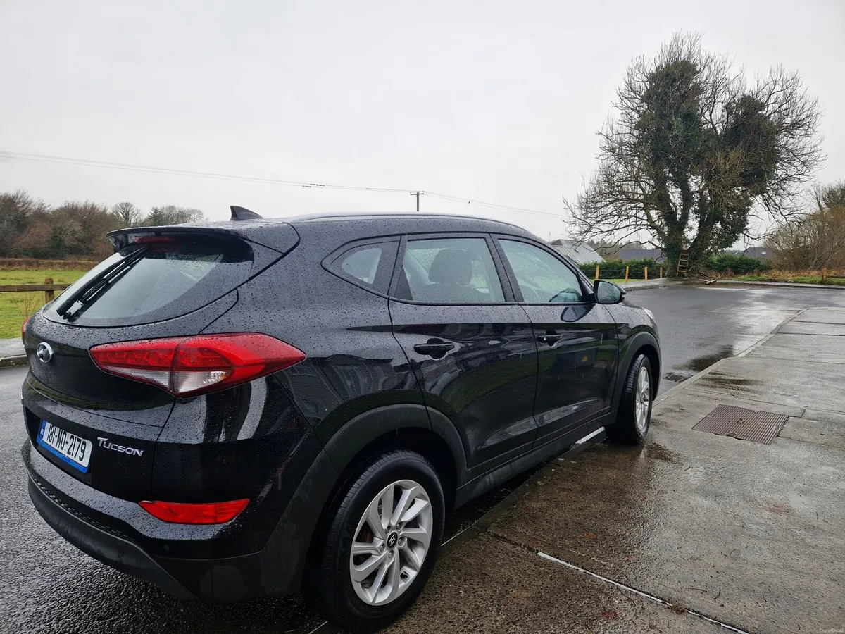 HYUNDAI TUCSUN - Image 2