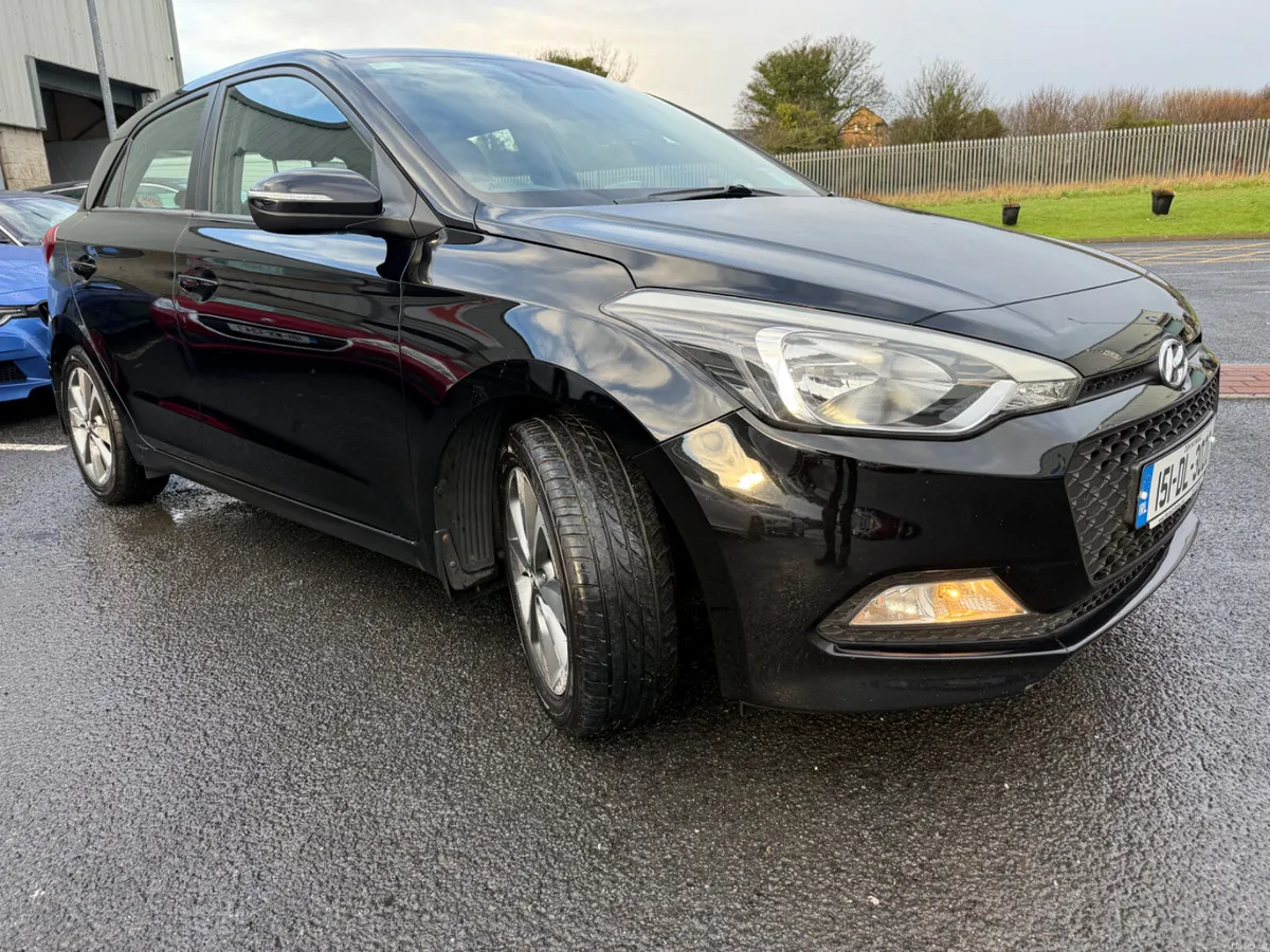 Hyundai i20 2015 - Image 2