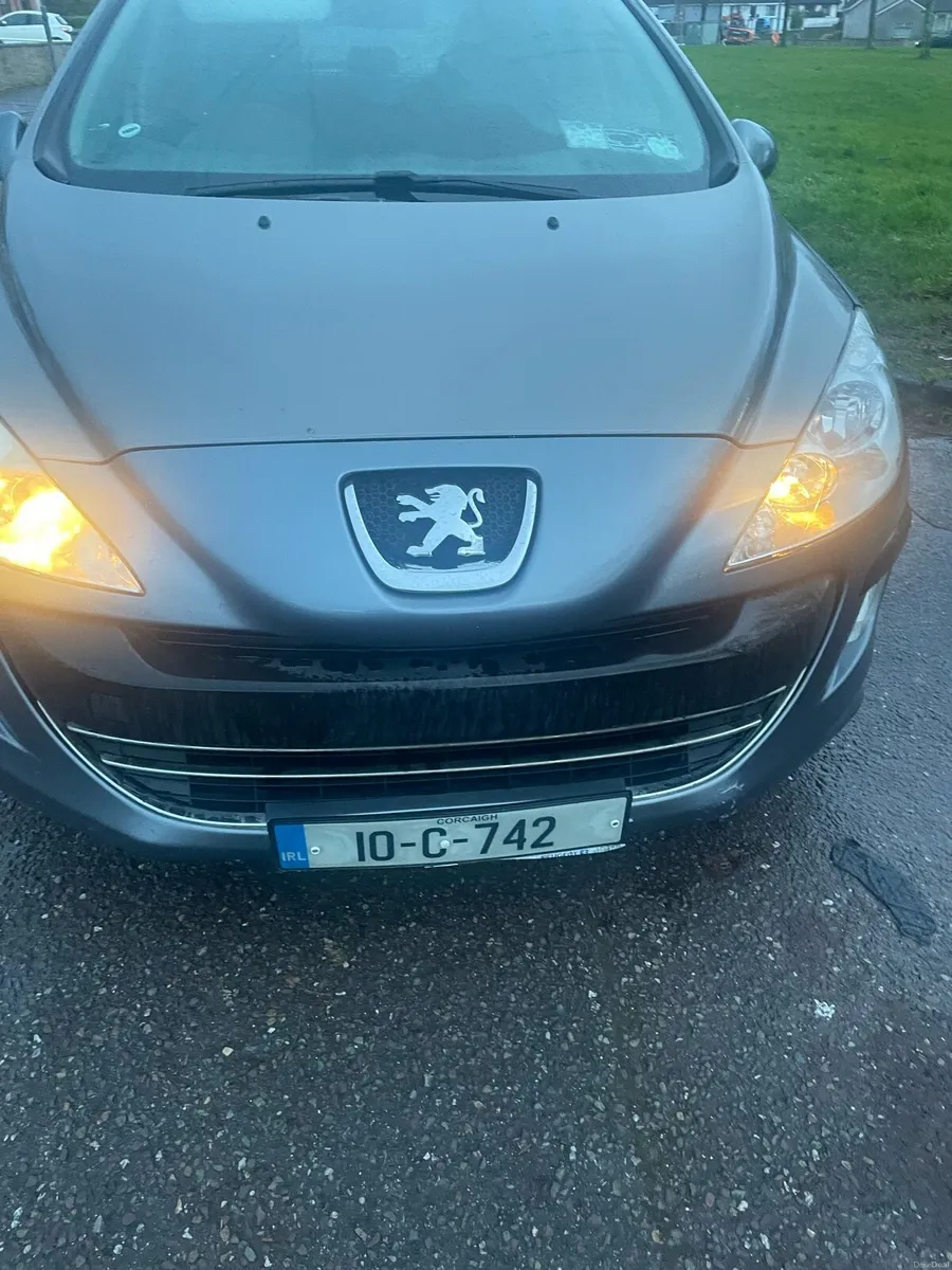 Peugeot 308 - Image 1