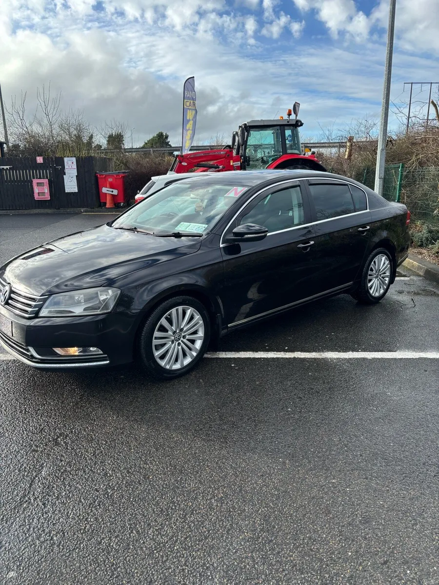 VW PASSAT SPORT 2.0 TDI BLUEMOTION - Image 1