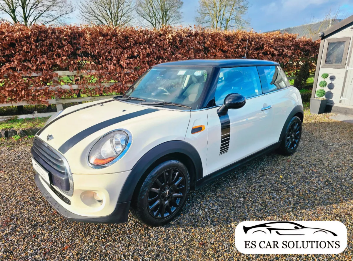 162 Mini Cooper 6 Speed Petrol NCT 07/26 TAX 02/26 - Image 2