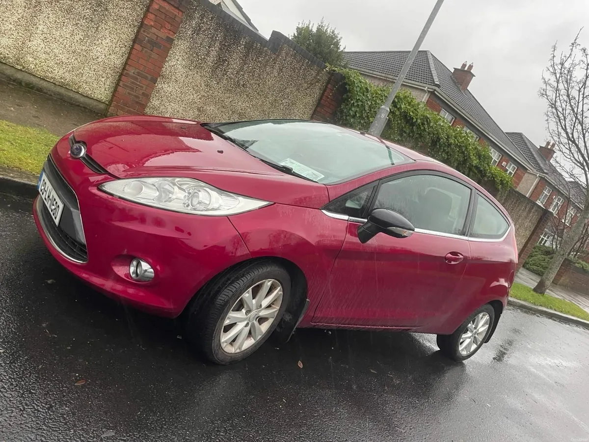 Ford Fiesta 2009 - Image 2