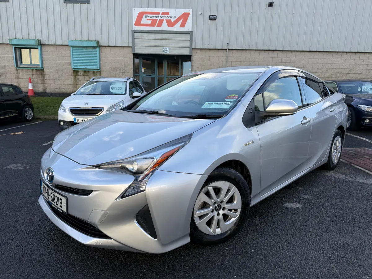 Toyota Prius 2017 Hybrid - Image 1