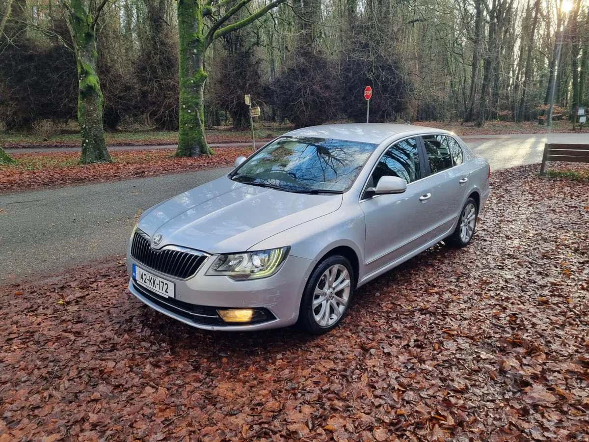 142 SKODA SUPERB 1.6 TDI ELEGANCE €4850. - Image 1