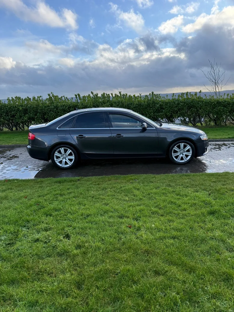 Audi A4 - Image 1