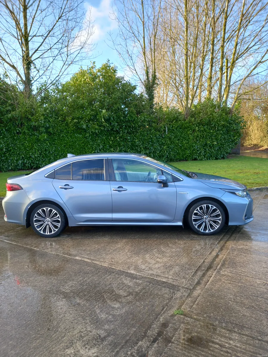 2020 Toyota Corolla 1.8 Petrol Hybrid Automatic - Image 1