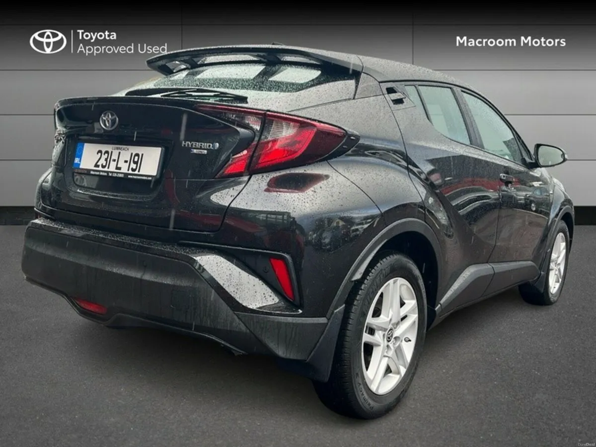 Toyota C-HR 1.8 - Image 2