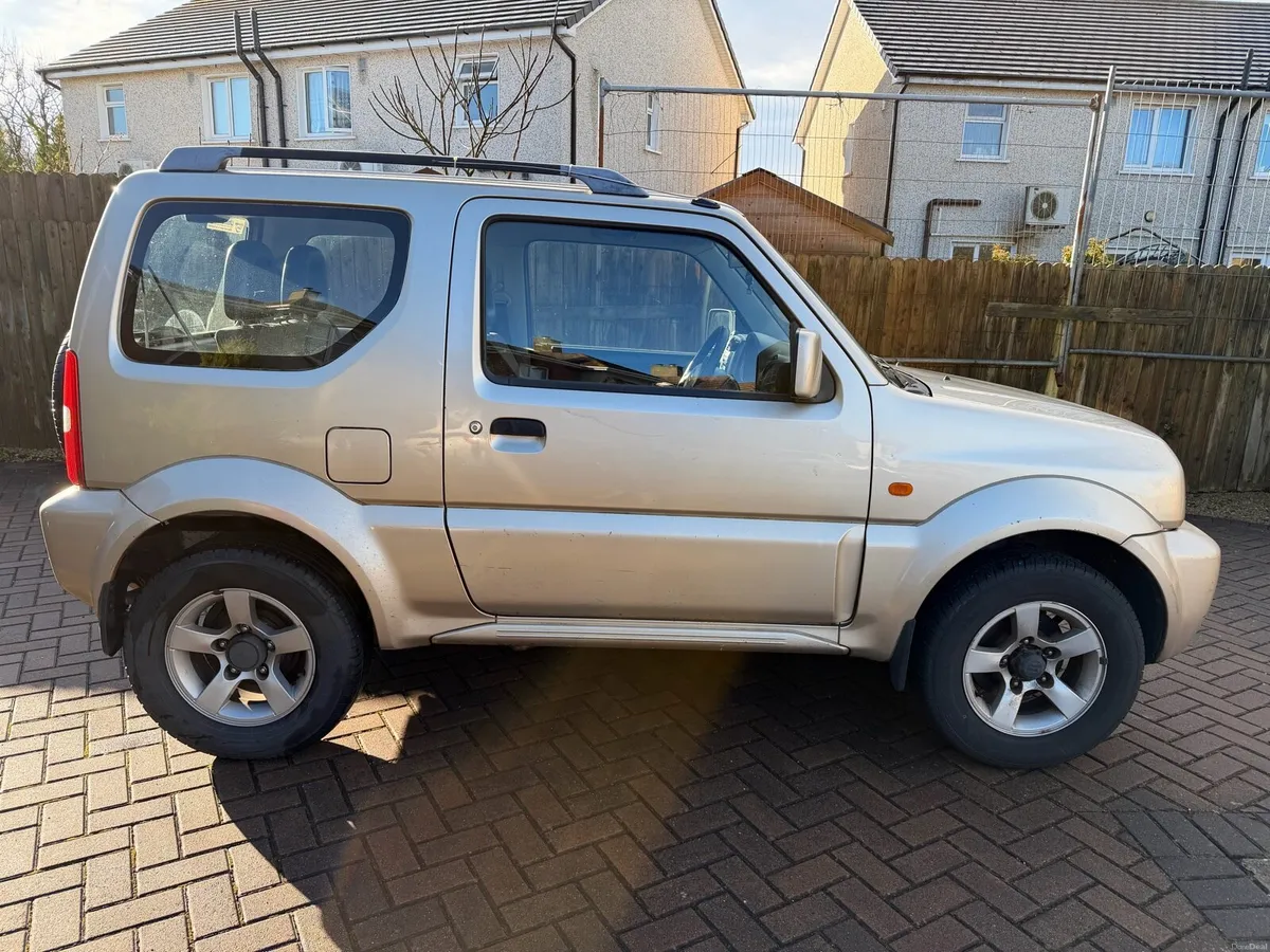Suzuki Jimmy Automatic - Image 2